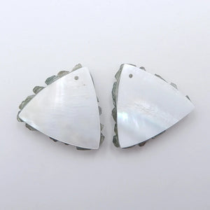Gemstone Shell & Green Kyanite Intarsia Woman Earrings 22x24x5mm