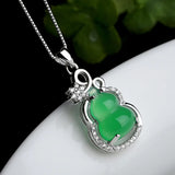 Green Jade Gourd Agate Pendant Silver Necklace Chinese Charm Amulet