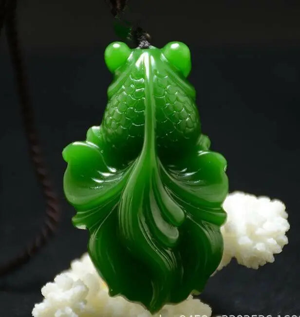 Natural Green Jade Fish Pendant Necklace Hand-carved Jadeite Jewelry