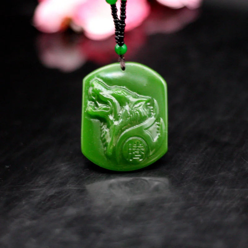 Green Jade Wolf Head Pendant Necklace Chinese Hand-Carved Amulet