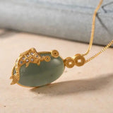 Green Chalcedony Koi Pendant Necklace Chinese Craft Women's Christmas