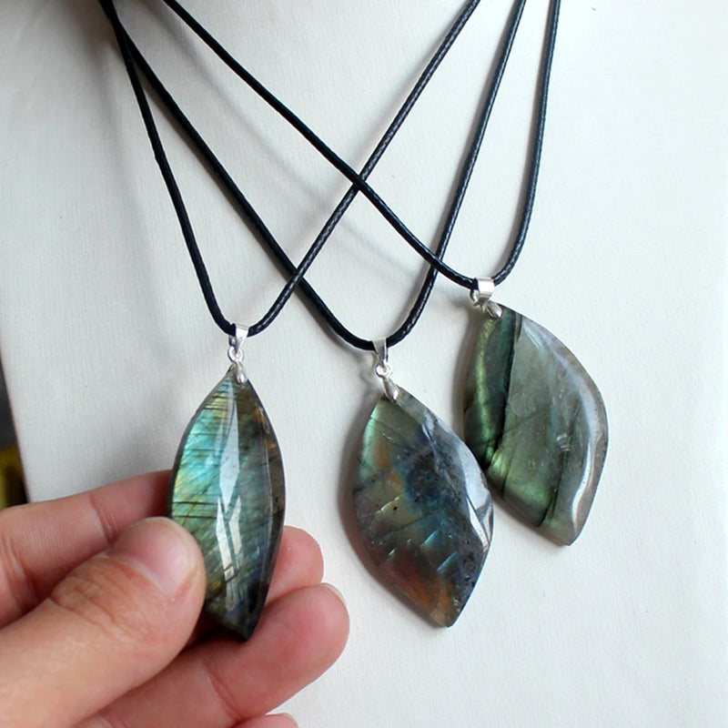 Labradorite Crystal Pendant Necklace Moonstone Sunstone Divination