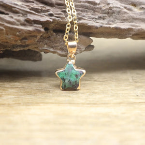 Natural Amethysts Agates Turquoises Star Shape Pendant Necklace