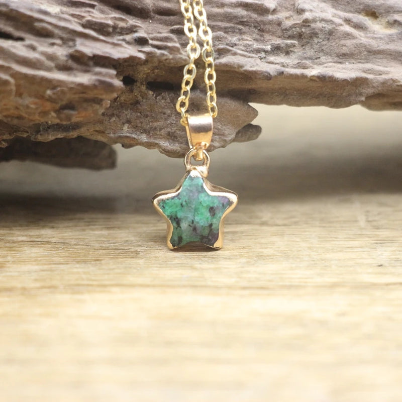 Natural Amethysts Agates Turquoises Star Shape Pendant Necklace