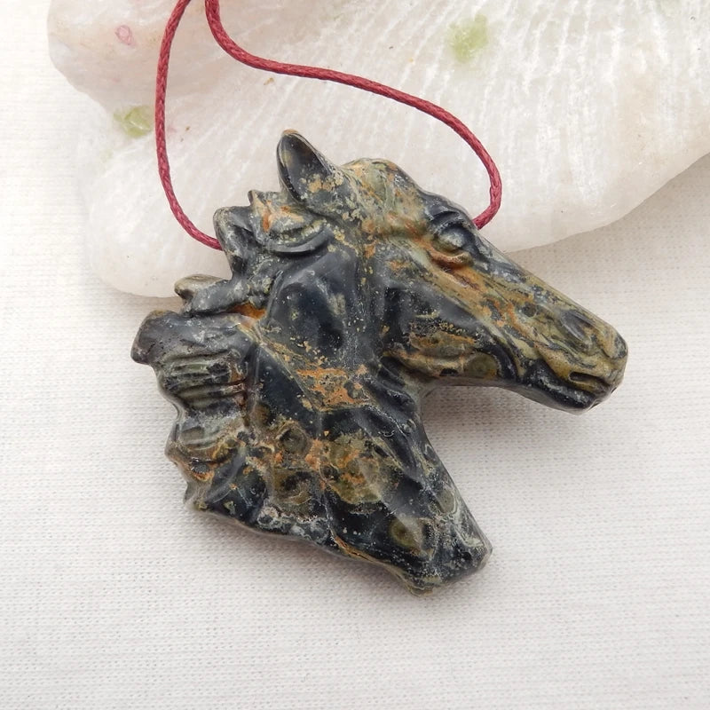 Natural Kambaba Carved Horse Head Charm Pendant Bead