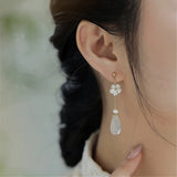 Natural Pearl Agate Earrings Ancient Style Women Ear Studs Shell Flower
