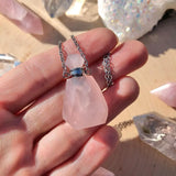 Natural Stone Fragrant Water Bottle Pendant Necklace Crystal Essential Oil Gem