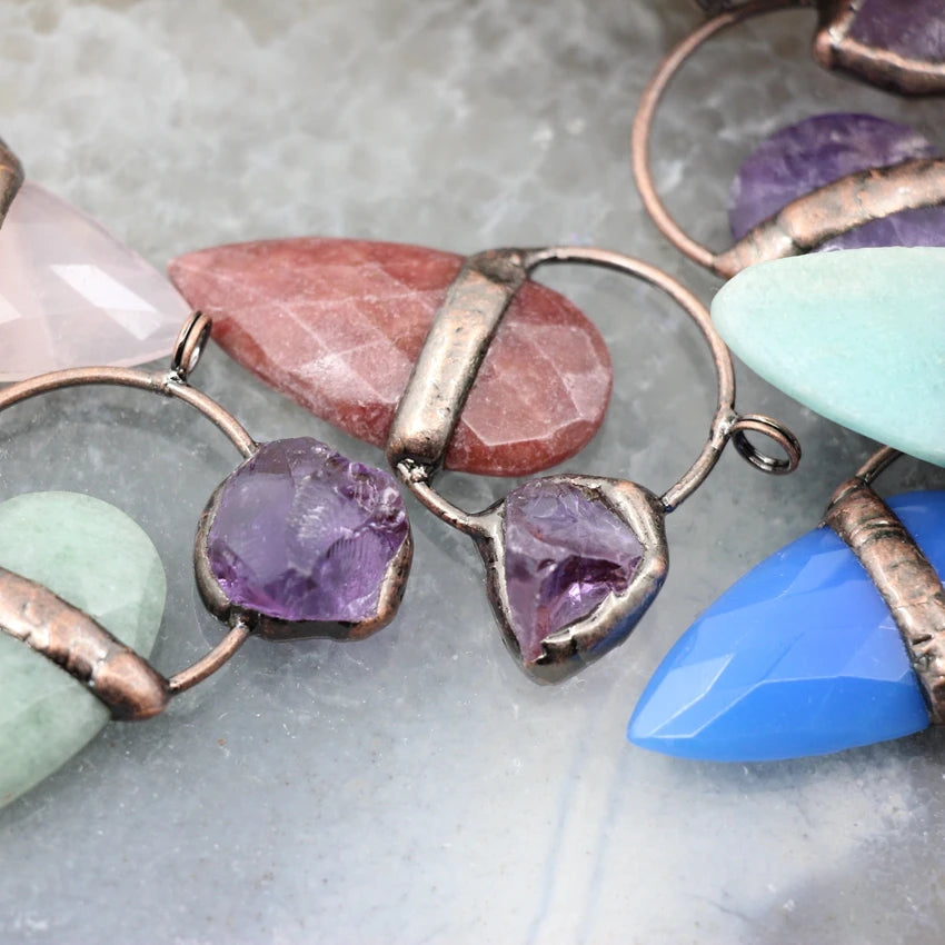 Vintage Natural Stone Healing Rose Crystals Pendant Necklace