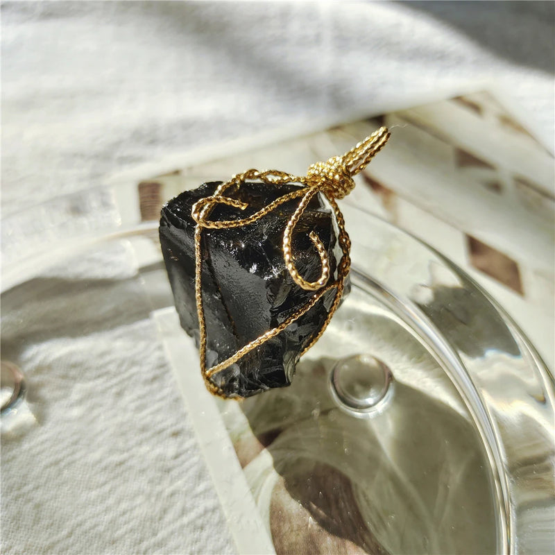 Natural Stone Irregular Pendant Necklace Quartz Pendulum Crystal Necklace
