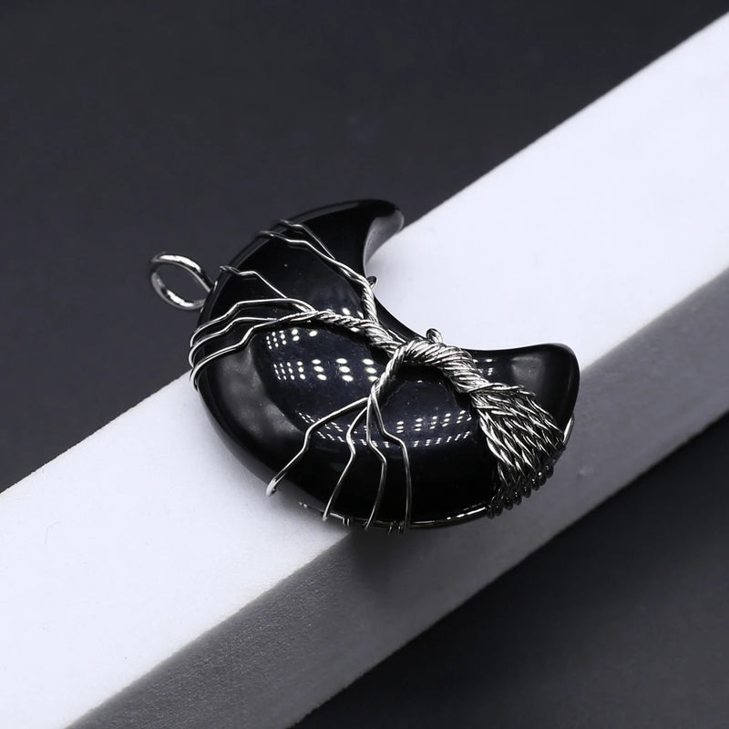 Natural Stone Moon Shape Pendant Healing Agate Tree Pattern Necklace