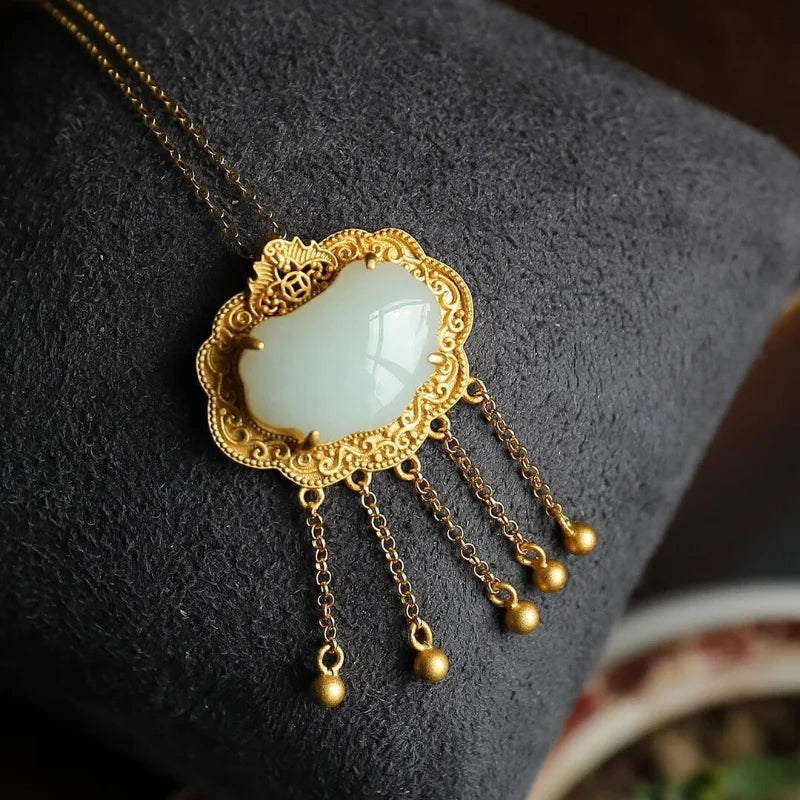 Natural Jade Carved Water Drop Pendant Jewelry Necklace