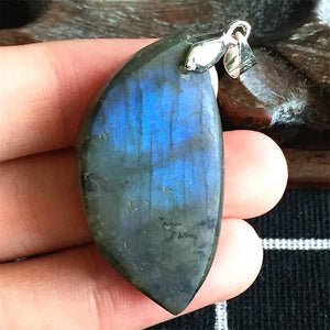 Natural Yellow Light Labradorite Crystal Pendant 40x21x10mm