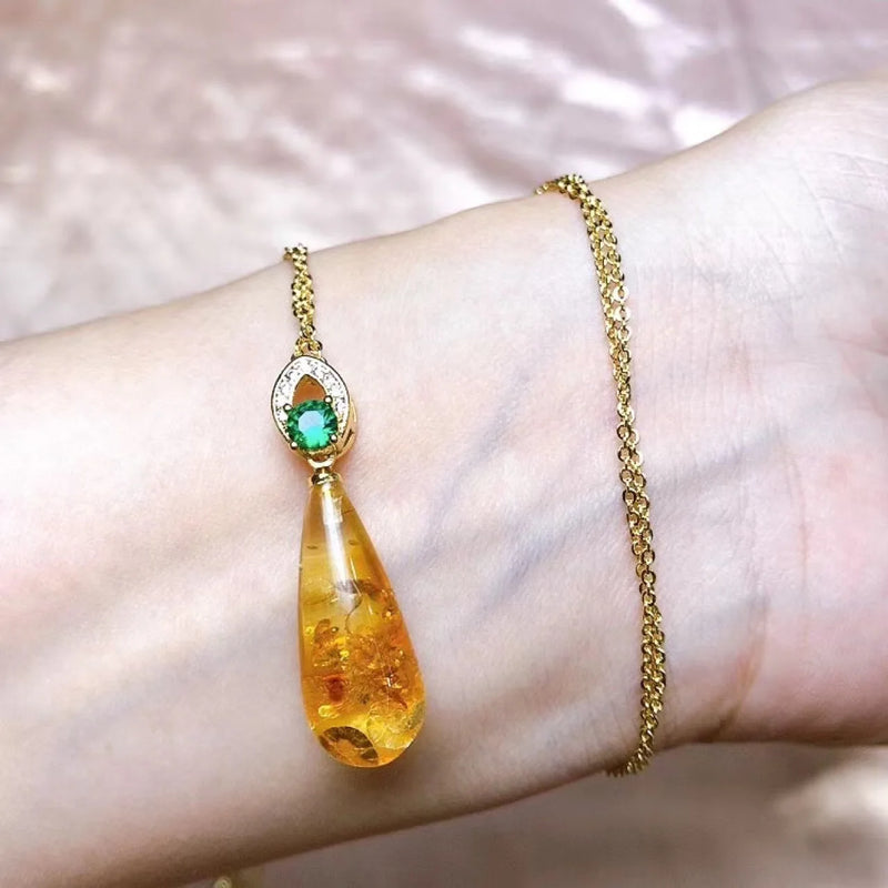 Water Drop Pendant Necklace with Flower Amber - Elegant Women's Jewelry