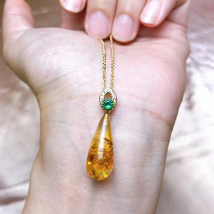 Water Drop Pendant Necklace with Flower Amber - Elegant Women's Jewelry