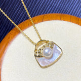 Freshwater Pearl Women's Pendant 18KGP Mother Shell Retro