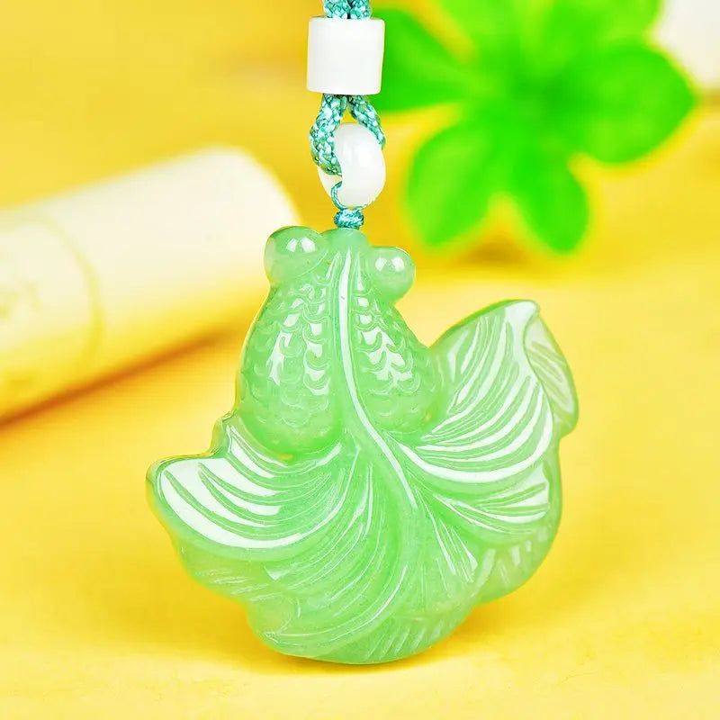 Green Dongling Goldfish Pendant Necklace for Men and Women