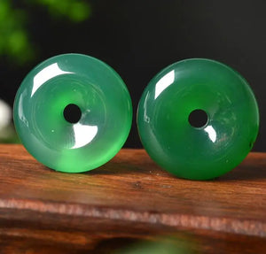 Green Chalcedony Ice Type Safe Buckle Pendant