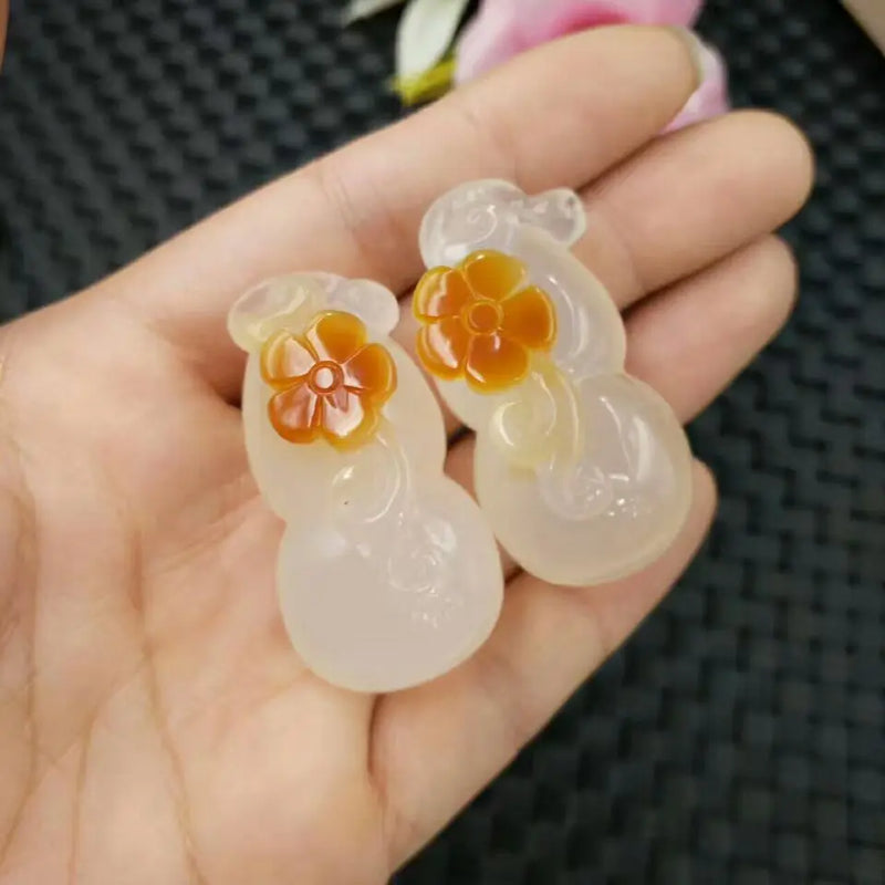 Natural Jade Myelin Carved Gourd Flu Pendant