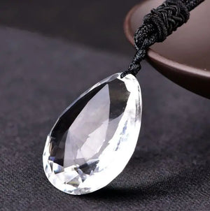 Heart-shaped Engraved Crystal Pendant Necklace