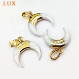 Nature Shell Crescent Moon Shape Pendant Mother of Pearl Double Horn Necklace