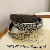 Fashionable Retro Sweet Hair Hoop Wide Edge