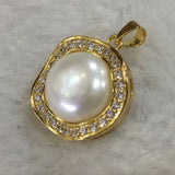 Elegant Lady's Pendant with 12mm Freshwater Pearl & Crystal Inlay