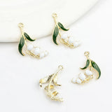 40pcs Lily Flowers Floating Locket Charms DIY Jewelry Accessory