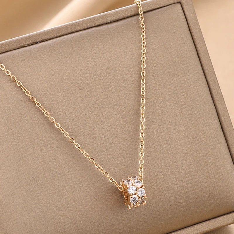 Dense Inlaid Rhinestone Ladies Necklace Titanium Steel Gold-plated Pendant
