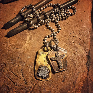 Retro Sun God Yellow Pendant Necklace - Quirky Style Jewelry