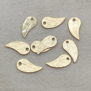 200x Brass Feather Charm Pendants for Jewelry Making