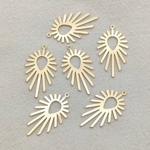 100pcs Brass Leaf Pendants for Jewelry Making