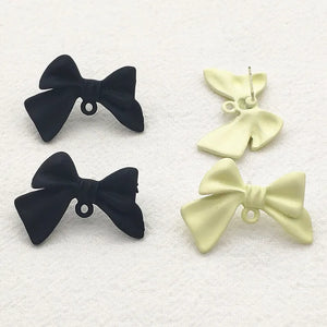 Arrival! 30x21mm 50pcs Zpray Paint Bows Ear Stud For Hand Necklace Earrings