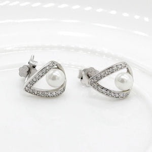 Natural Freshwater Pearl Stud Earrings - Retro Cubic Zirconia