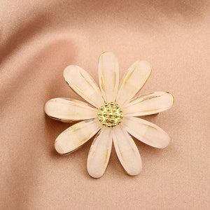 Bohemian Wild Chrysanthemum Brooch Delicate Breastflower Women's Style