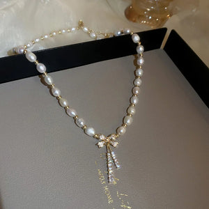 Bow Knot Pearl Pendant Necklace Feminine Clavicle Chain