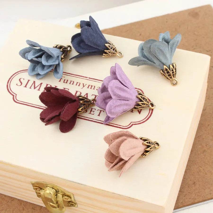 50pcs Alloy Flower Caps Colorful Suede Tassel DIY Jewelry Necklace/Bags Pendants