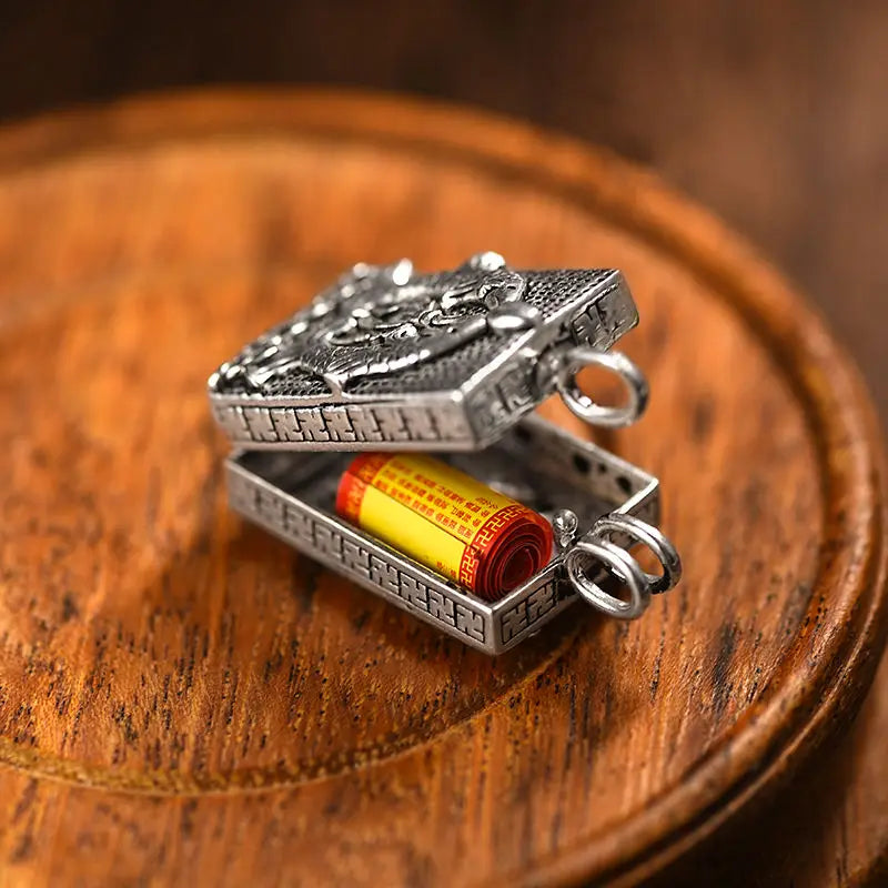 Retro Pendant Men's Amulet Necklace Gawu Box Can Be Opened To Hold Things