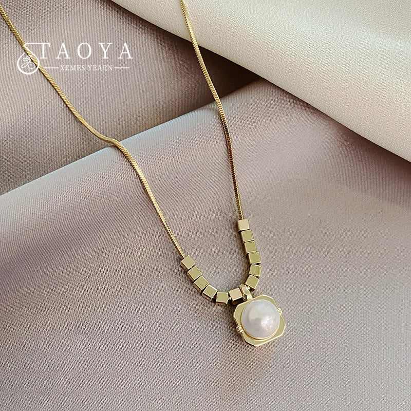 Sense Chain Pearl Pendant Necklace