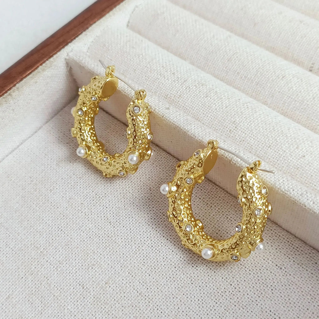 Vintage U-Shaped Pearl Earrings for Women