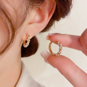 Elegant Light Pearl Earrings for Wedding Party
