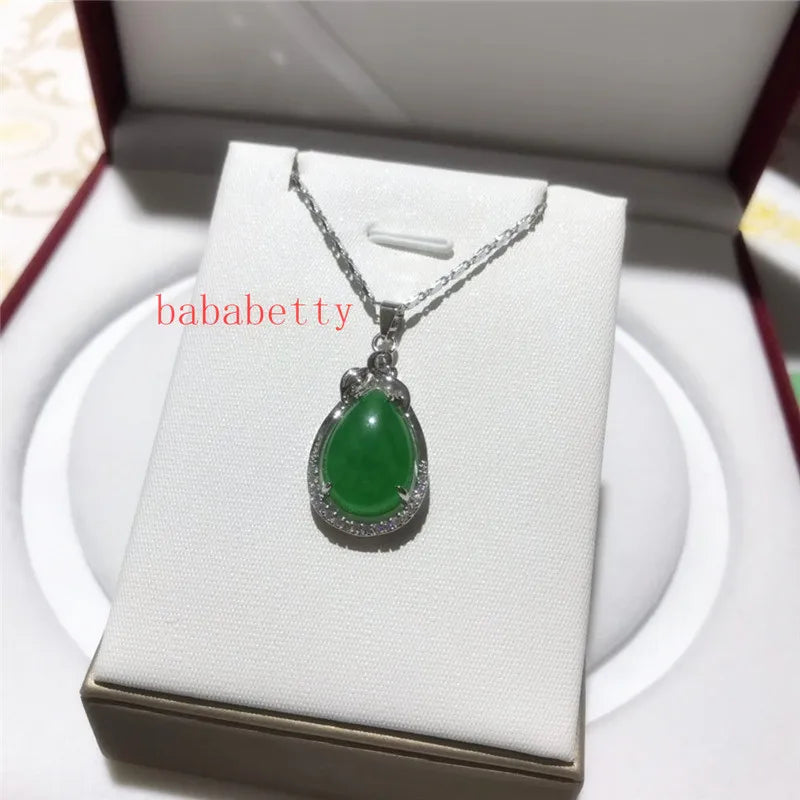 Green Jades Pendant Necklace 16X29MM
