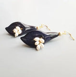 Calla Lily Goldstone Pearl Earrings
