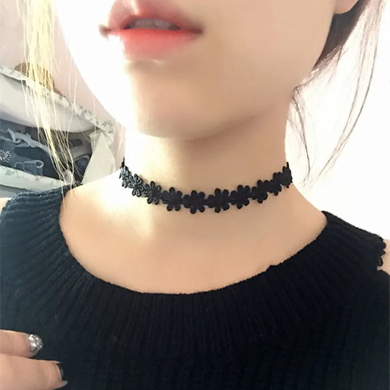 Gothic Punk Harajuku Velvet Suede Lace Crystal Choker Necklace