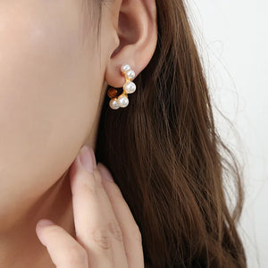 High-Gloss Shell Pearls Geometric Earrings
