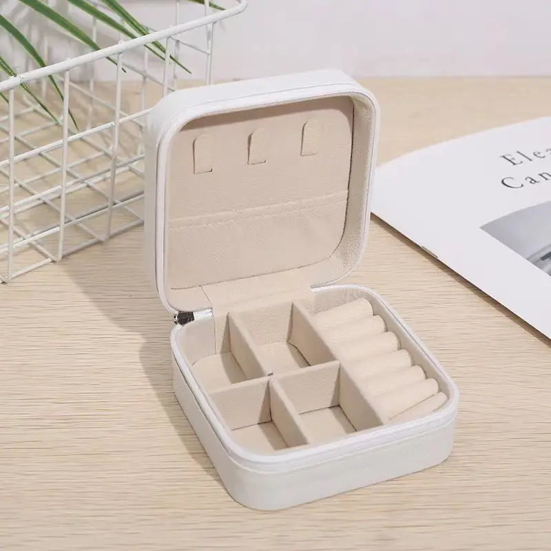 Portable Jewelry Box Leather Storage Travel Jewelry Case Boxes