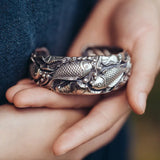 Retro Fish Bracelet for Her - Perfect Gift for Girlfriend and Mother