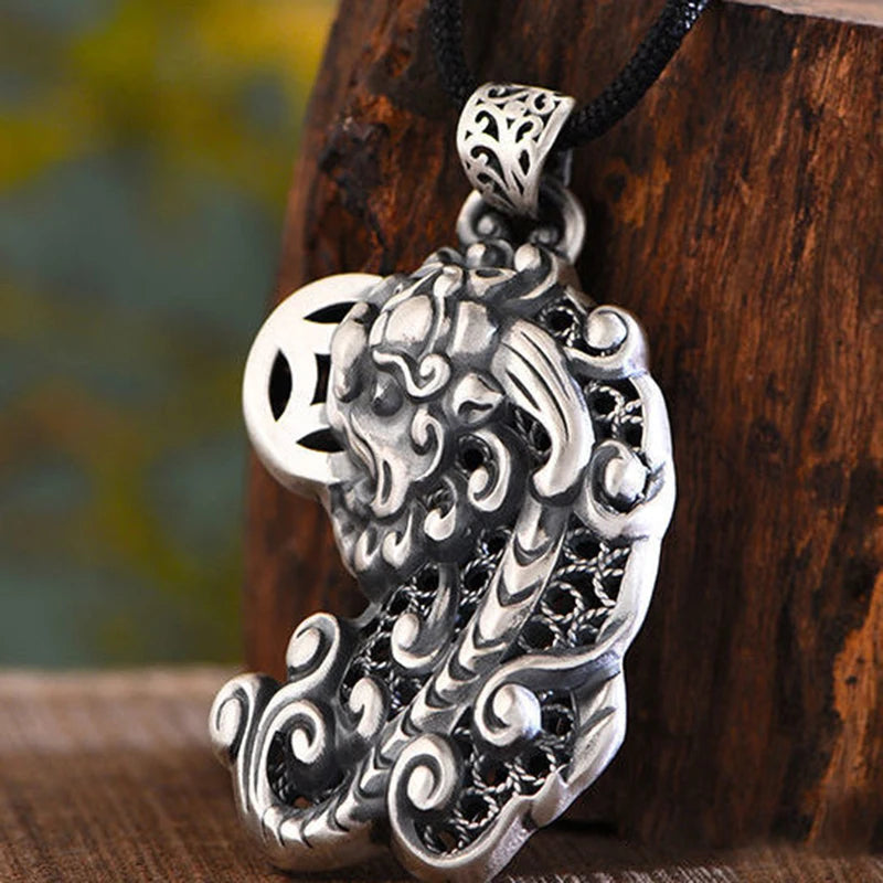 Lucky Transit Pendant Necklace Retro Amulet Jewelry