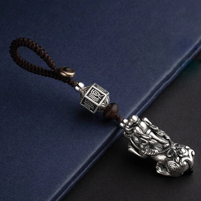 Male Domineering Pixiu Keychain Car Key Pendant Female Lucky Bag Pendant