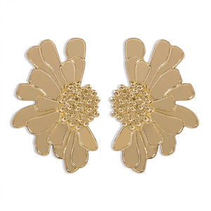 Alloy Flower Earrings Retro Pattern Women Temperament Earrings