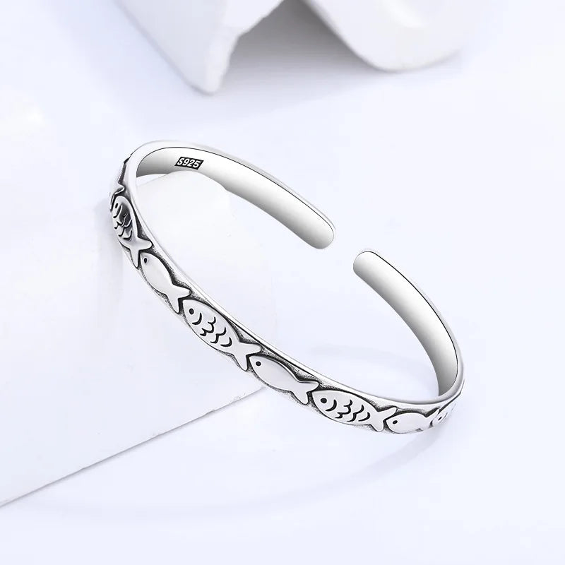 Retro Female Minority Embossed Small Fish Bangle Silver Plated